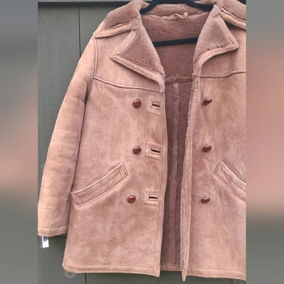 Vintage Shearling Jacket - Picture 9 of 14